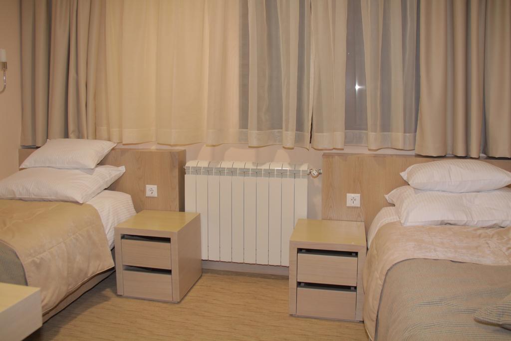 Dunav Turist Inn Ζλάτιμπορ Εξωτερικό φωτογραφία
